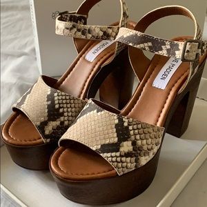 Steve Madden platform Heels